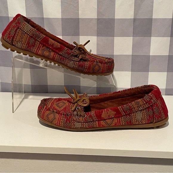 Minnetonka Red and Brown Aztec Moccasin Loafers